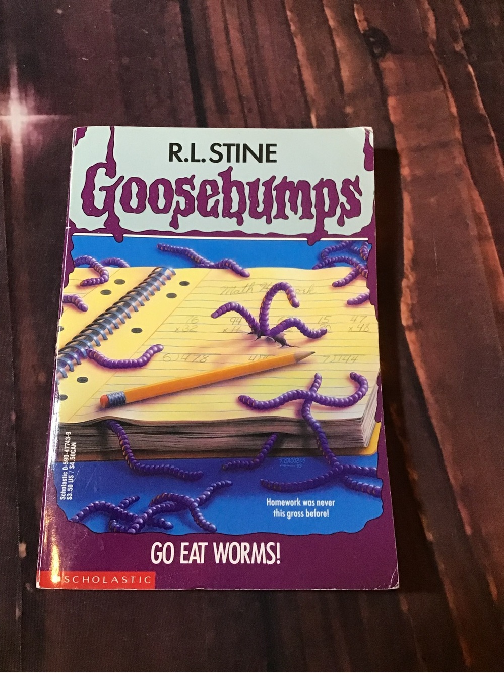 R.L Stine 1994 goosebumps go eat worms #21 paperback